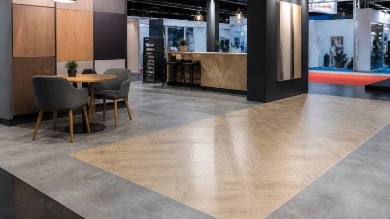 Logogulv til messestand: Design der fanger blikket